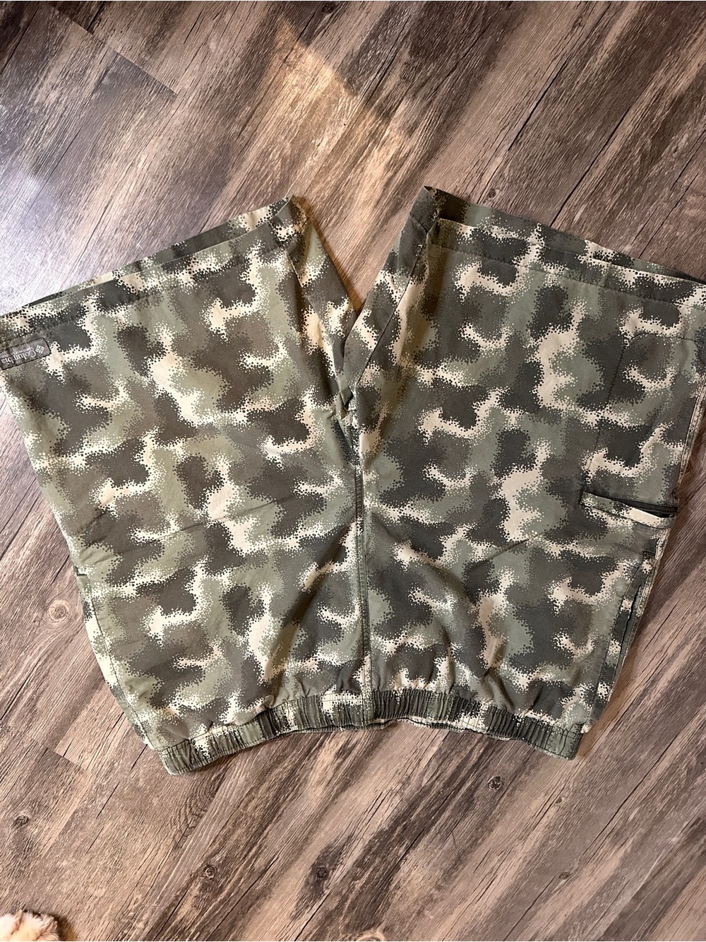 Columbia Men's Green Camo Swim Trunks size large